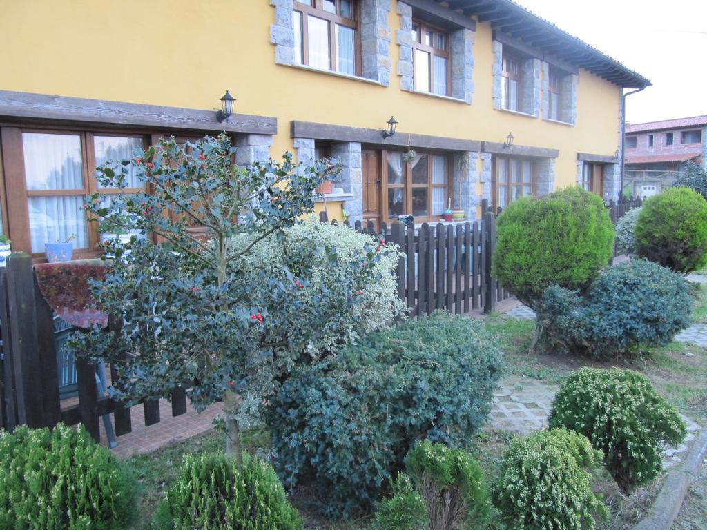 Pension Mariaje Celorio  Exterior photo