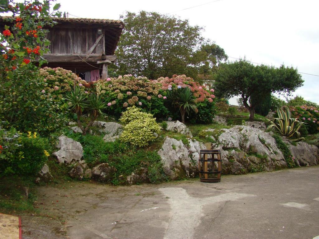 Pension Mariaje Celorio  Exterior photo